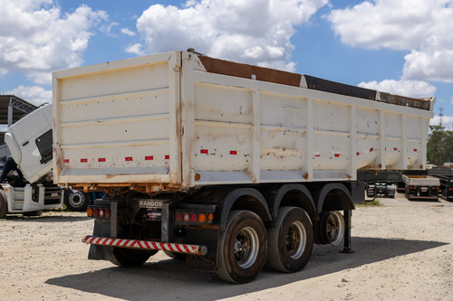 Carreta Caçamba Randon Ls 3 Eixos 25m3 Pneus Transporte