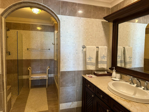 Penthouse De 4 Habitaciones En Cap Cana Los Fundadores En La Marina Con 550 Metros Terraza