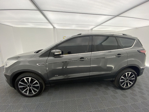 Imagen 7 de 25 de Ford Escape Titanium 2.0