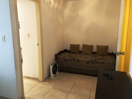 Imagen 5 de 9 de Id: 787 Venta, Península, 1 Dormitorio Y 1/2, 2 Baños, Garaje.