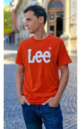 Remera M. Corta Lee Logo Grande