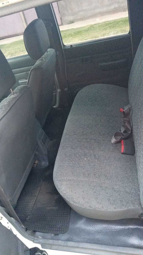 Toyota Hilux 2004 2.7 D/cab 4x2 N Dx