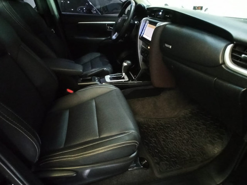 Toyota Hilux SW4 2.7 Sr 4x2 5p