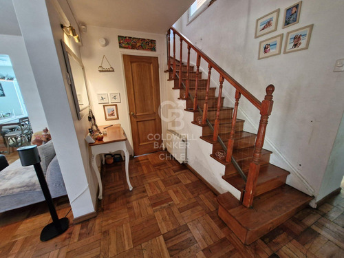 Casa Pedro De Valdivia Nte En Pasaje Cerrado, Sin Patio