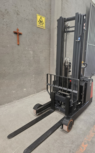 Cqe15r El Apilador Eléctrico Contrabalanceado Con Reach En