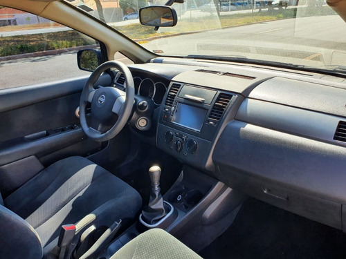 Imagem 5 de 8 de Tiida Sedan 1.8 Flex Mecânico Completo 2011