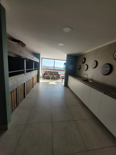 Venta De Moderno Funcional Departamento En Edificio Lumity