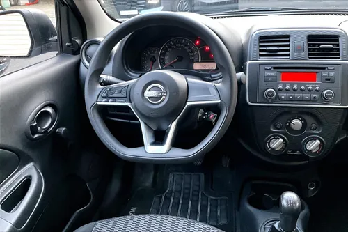 Nissan March 2022