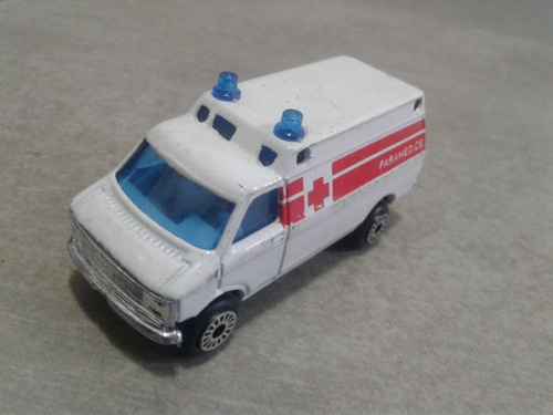 Zylmex Ambulance Van P346 Hong Kong (1978) Ambulancia