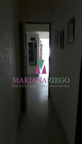 Departamento De 3 Con Dependencia Y Cochera. Miramar.