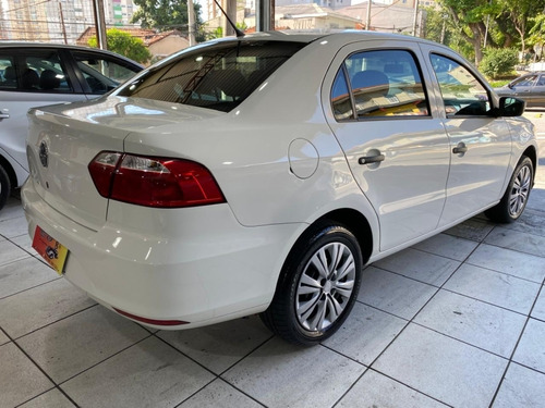 Volkswagen Voyage 1.0 12V MPI TOTALFLEX 4P MANUAL