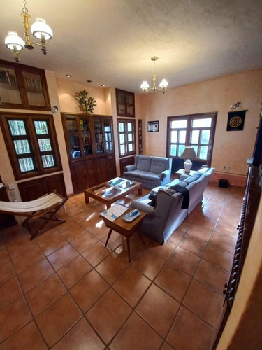 Casa Sola En Tetela Del Monte, Cuernavaca, Morelos