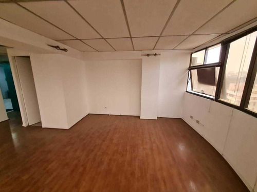 Imagen 2 de 7 de Oficina En Venta Suecia / Av. Providencia