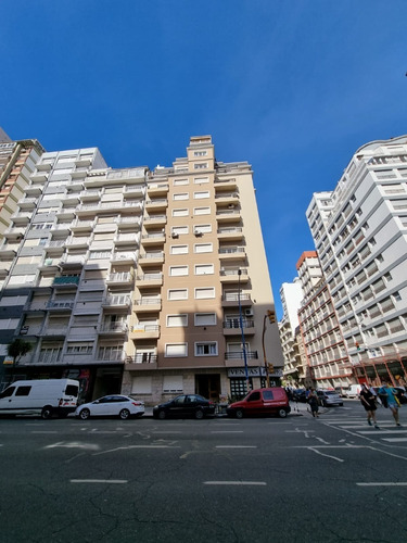 Imagen 3 de 16 de Departamento 3 Ambientes Con Dependencia Mar Del Plata Edificio Castelar