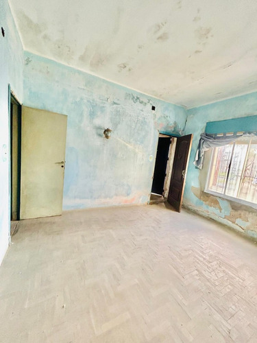 Casa 5 Ambientes En Venta En Lomas De Zamora A Reciclar!