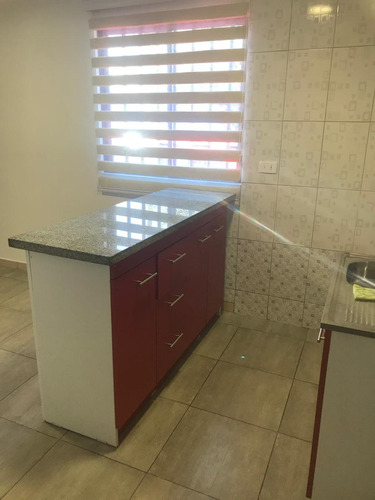 Venta De Casa Son 3 Mini Departamentos Mas Local Comercial