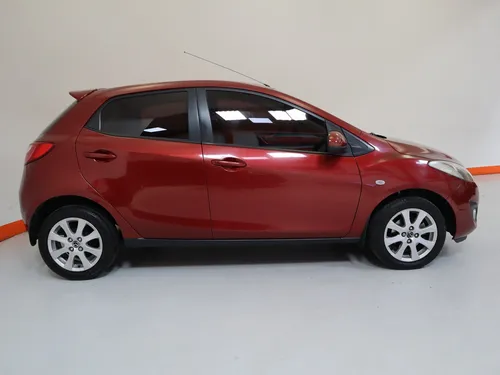 Mazda 2 Hatch Back 1.5 At