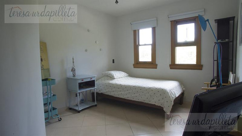Gran Casa Sobre Importante Lote Central - Teresa Urdapilleta Propiedades