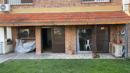 Imagen 26 de 29 de Muy Lindo Chalet 3 Pl 6 Amb C/av Y Dardo Rocha