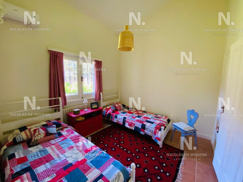 Muy Linda Casa Toda Reciclada - Ref: 3174