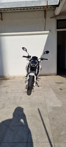 Imagen 2 de 10 de Benelli 180 S