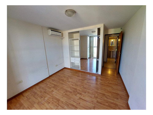 Imagen 8 de 8 de Departamento De 2 Dormitorios Con Cochera En Venta En Barrio Pueyrredón.