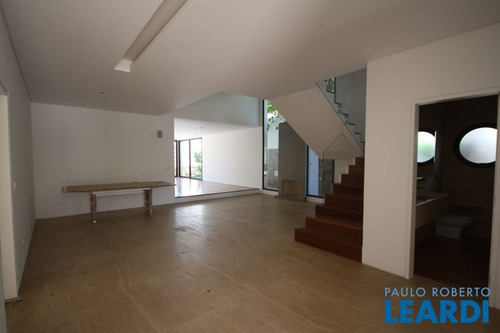 Imagem 5 de 15 de Casa Em Condomínio - Tamboré - Sp - 452349