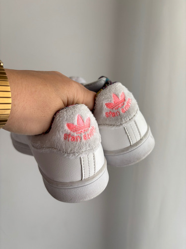 Tênis Adidas Stan Smith Hello Kitty (Usado)