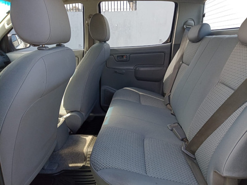 Imagen 9 de 13 de Toyota Hilux Dx 2.5td 4x2 2011
