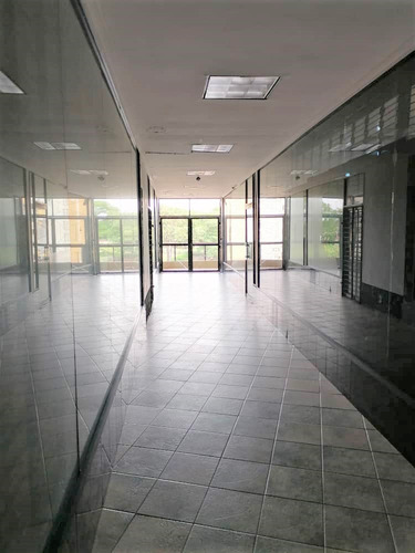 Imagen 7 de 8 de Local Comercial En Venta, Ubicado En C.c Biblos Center, Unare Ii, Puerto Ordaz