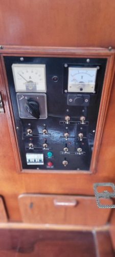 Crucero Flamingo 850 - 1980 Doble Comando - Flybridge