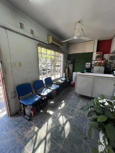 Venta Local Con Galpón En Parque Chas