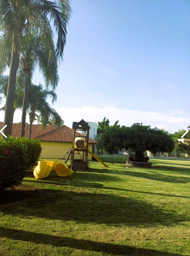 Casa En Fraccionamiento Con Seguridad A 10 Minutos De Cuernavaca