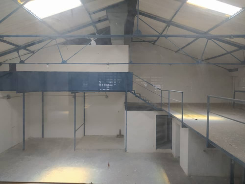 Imagen 2 de 5 de #1574 Local 550m2 Boleita Sur