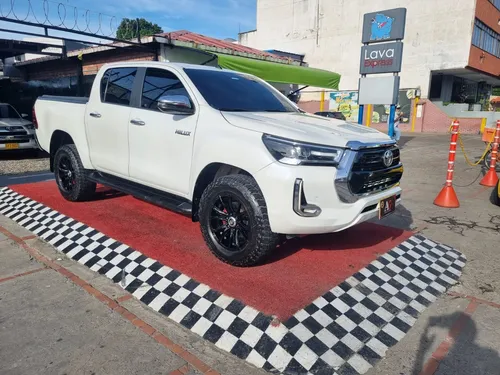 Toyota Hilux Srv 2.4 At