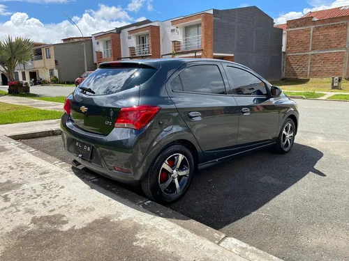 Chevrolet Onix 1.4 LTZ 5 P MECANICO