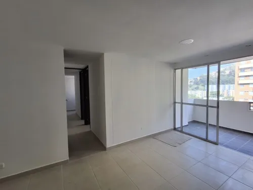 Apartamento En Arriendo Ubicado En Medellín Sector Calasanz Parte Baja (27206).
