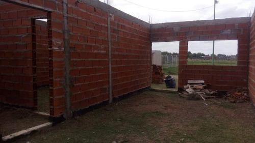 Venta Casa A Terminar 2 Dormitorios En Melchor Romero