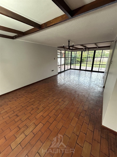Casa En Venta De 4 Dorm. En Los Angeles
