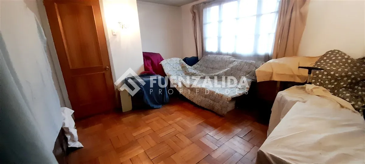 Imagen 3 de 28 de Casa En Venta De 5 Dorm. En San Joaquín