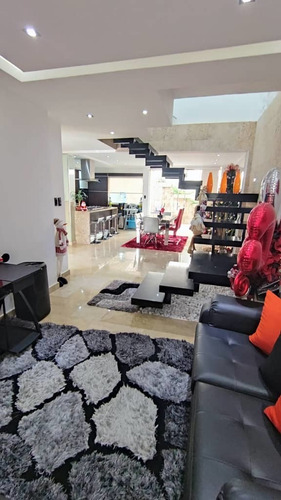 Imagen 5 de 14 de Espectacular Townhouse En Urb Rincón Neg.04244083310 Rg