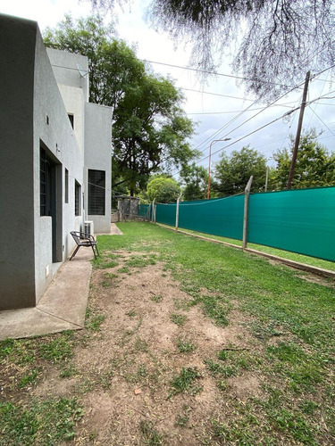Casa En Venta De 3 Dormitorios En Villa Allende.