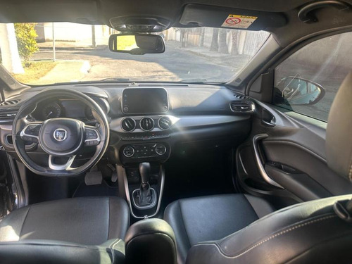 Fiat Cronos 1.8 Flex Hgt At6