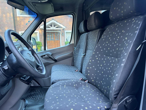Mercedes-Benz Sprinter 2.1 415 Furgon 3250 150cv Tn V2