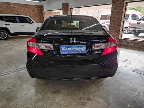 Imagem 2 de 12 de Honda Civic