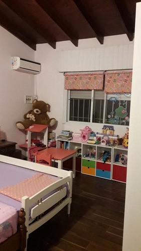 Imagen 11 de 19 de Casa En Venta 5 Ambientes Martinez