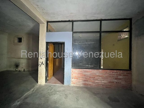 Erika Armeya Vende, Local Comercial , Ubicado En San Francisco, Barquisimeto. Flex: 25-16564