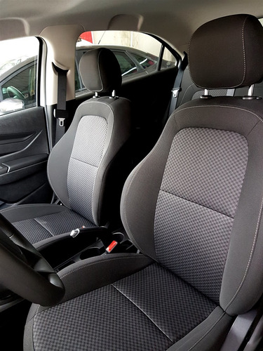 Imagem 8 de 15 de Chevrolet Onix 1.0 Mpfi Joy 8v Flex 4p Manual