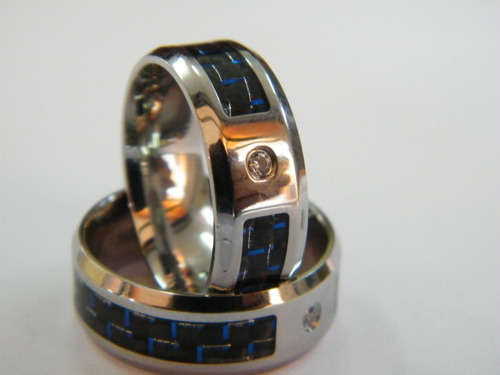 Anillo Elegante De Acero Para Compromisos.