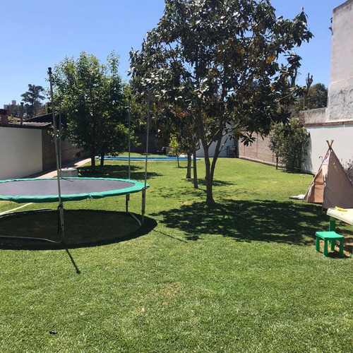 Casa En Venta - 4 Dormitorios 4 Baños - Cochera - 830mts2 - Bella Vista, San Miguel